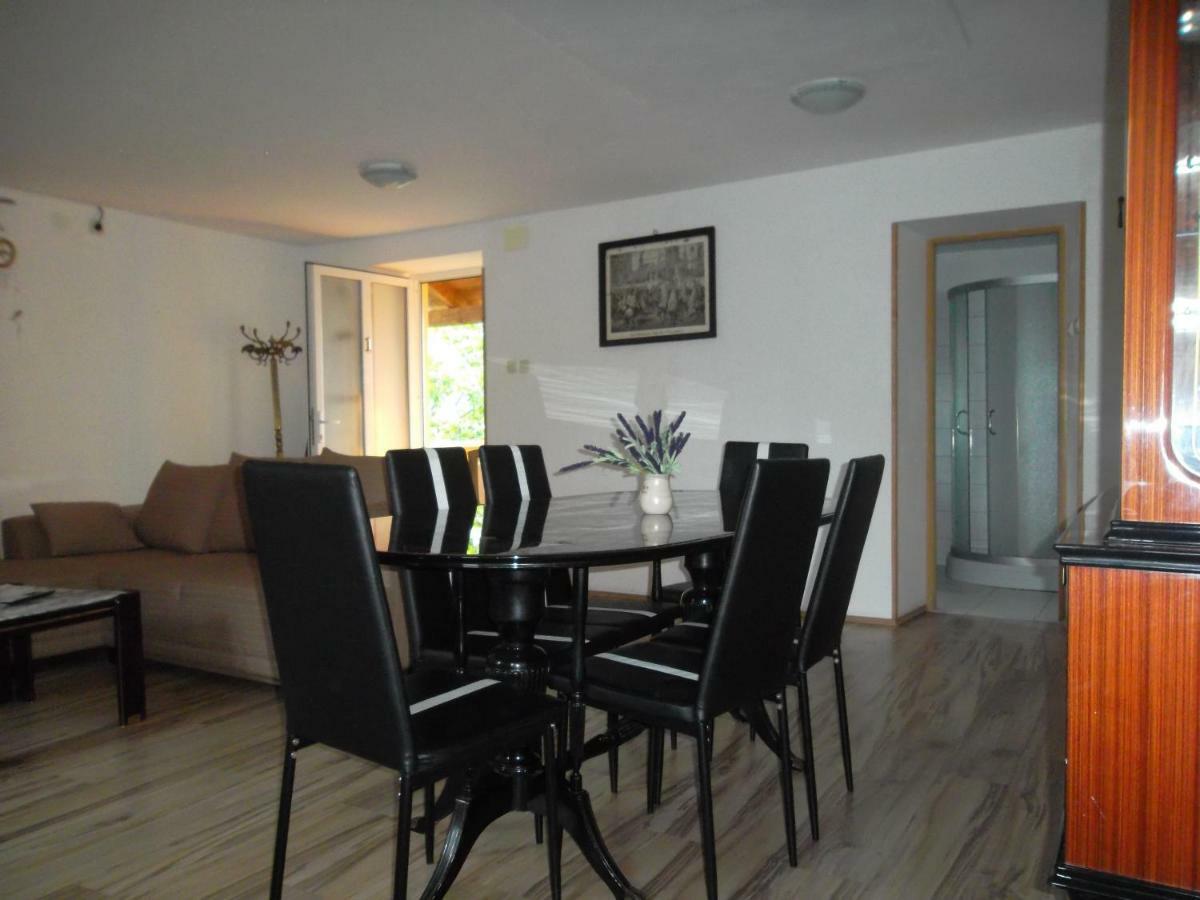 Hodak Apartment Nerezine Exterior foto
