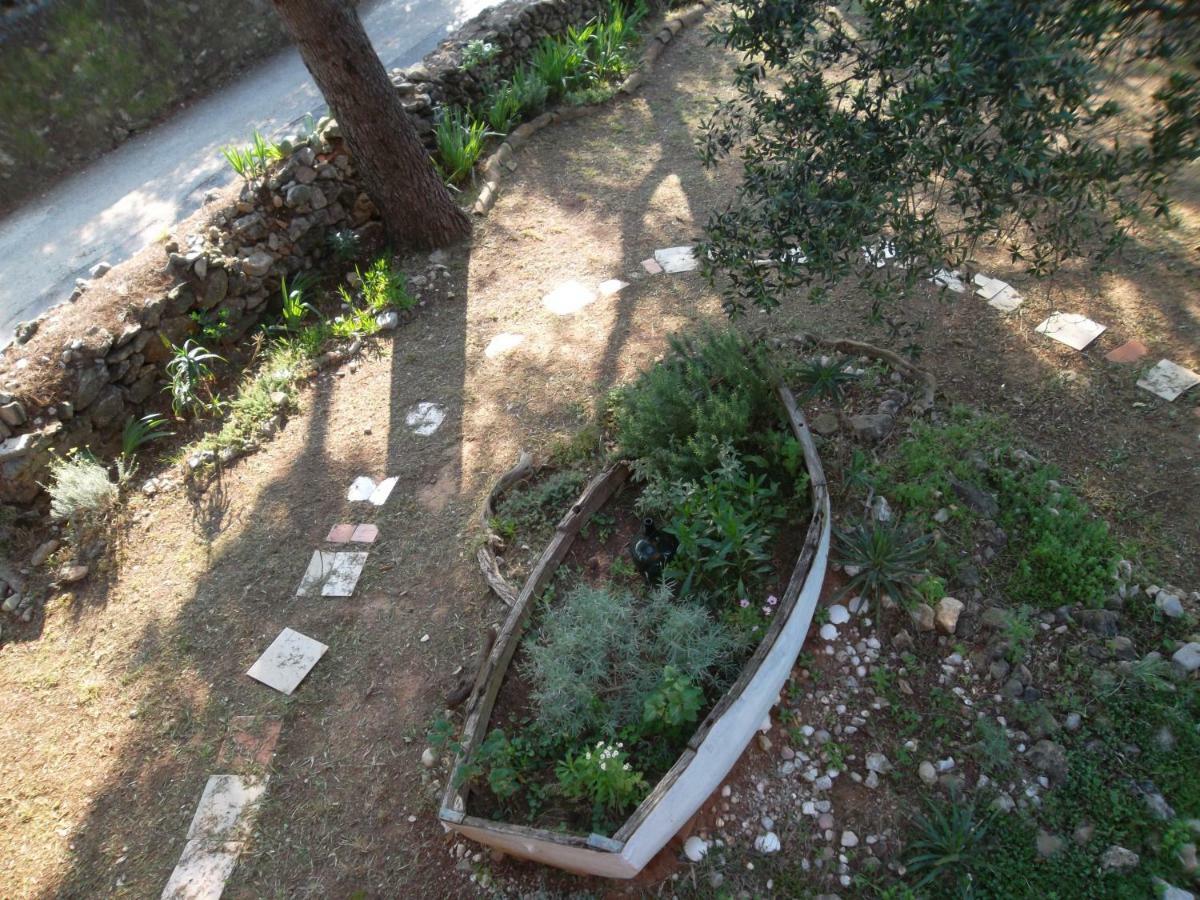 Hodak Apartment Nerezine Exterior foto