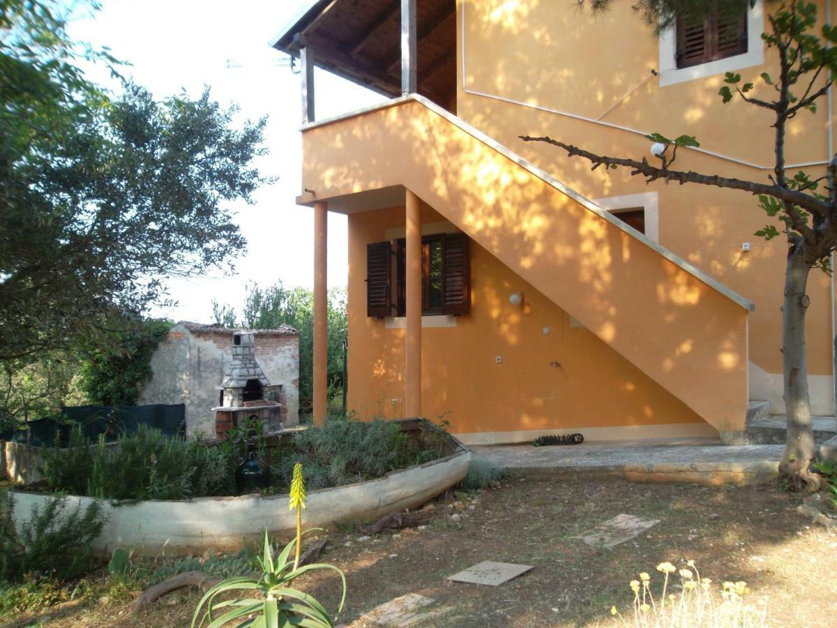 Hodak Apartment Nerezine Exterior foto